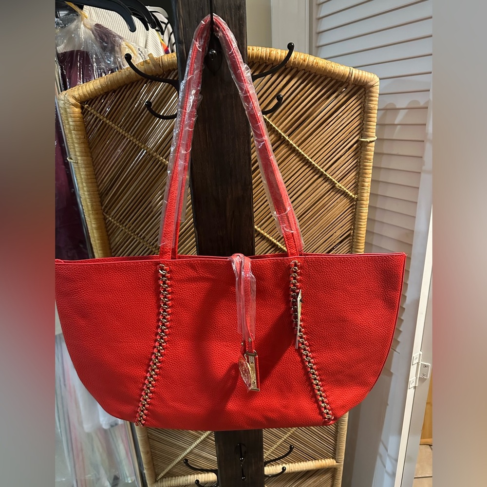 Badgley Mischka Red Vegan Leather Chain Tote Bag – NWT ($139 MSRP)